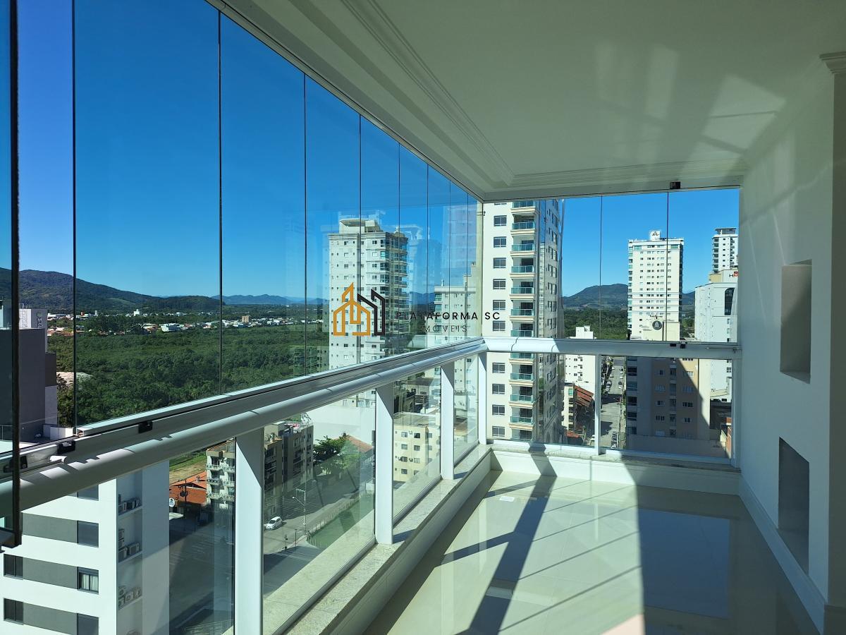 Apartamento à venda com 3 quartos, 124m² - Foto 1