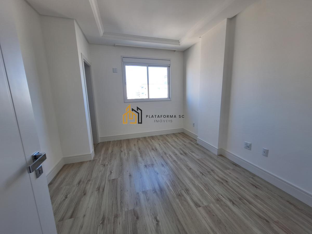 Apartamento à venda com 3 quartos, 124m² - Foto 6