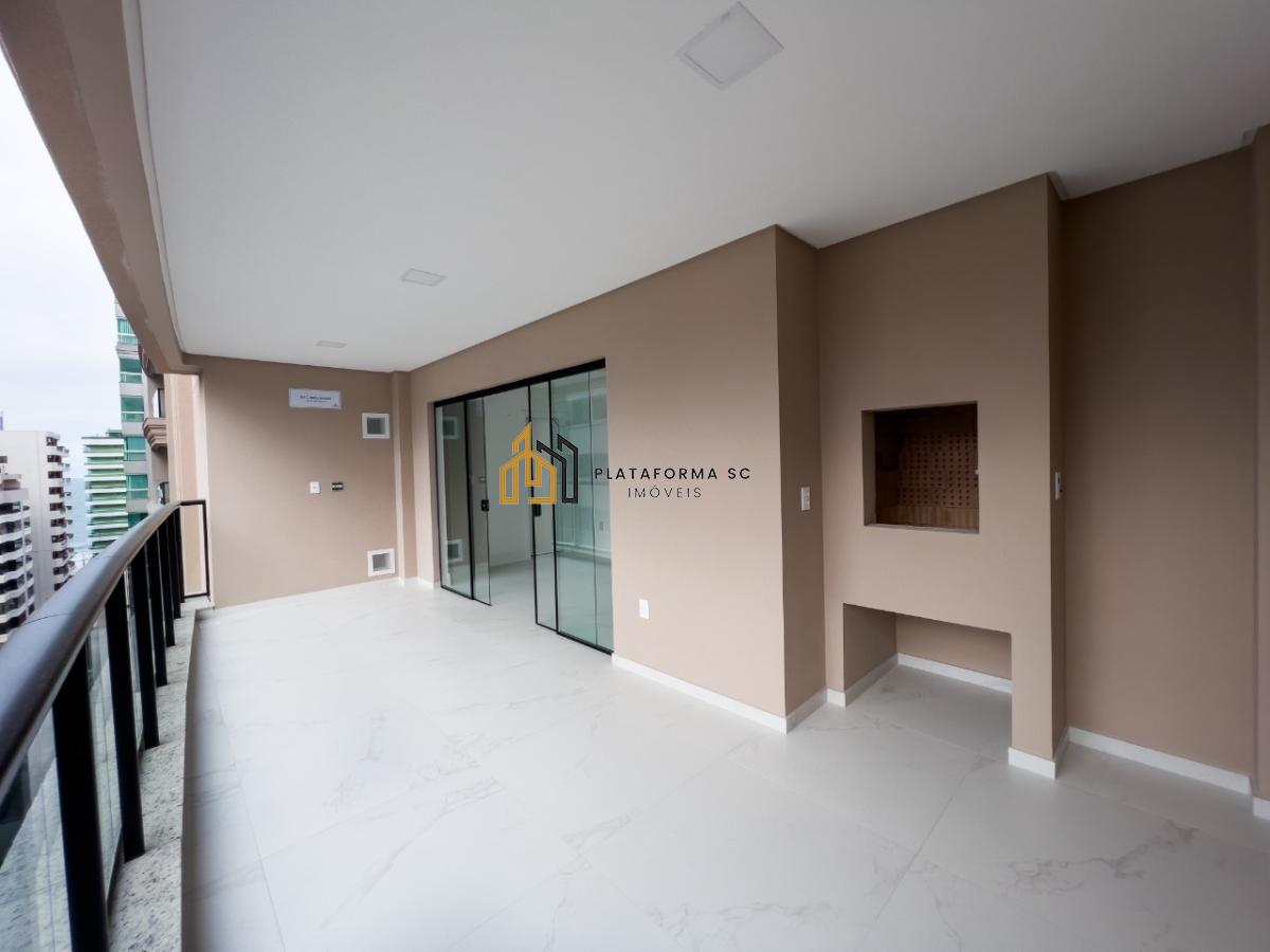 Apartamento à venda com 4 quartos, 162m² - Foto 1