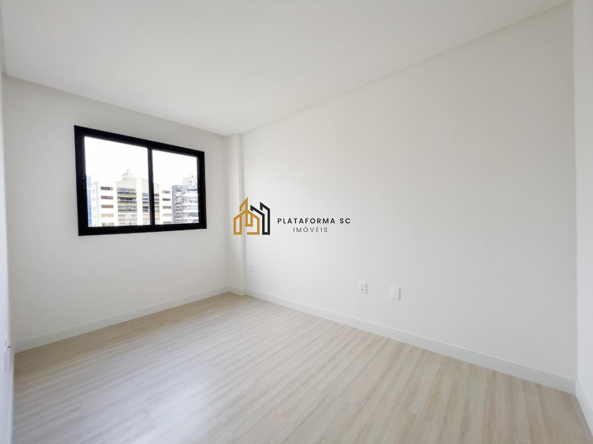 Apartamento à venda com 4 quartos, 162m² - Foto 9