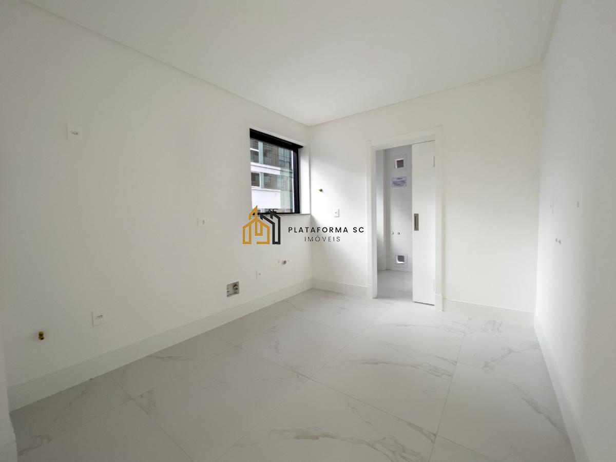 Apartamento à venda com 4 quartos, 162m² - Foto 8