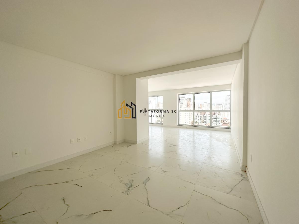 Apartamento à venda com 3 quartos, 112m² - Foto 22