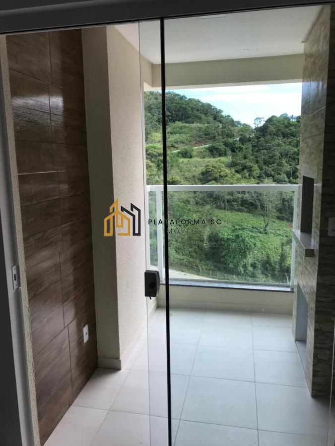 Apartamento à venda com 2 quartos, 70m² - Foto 1