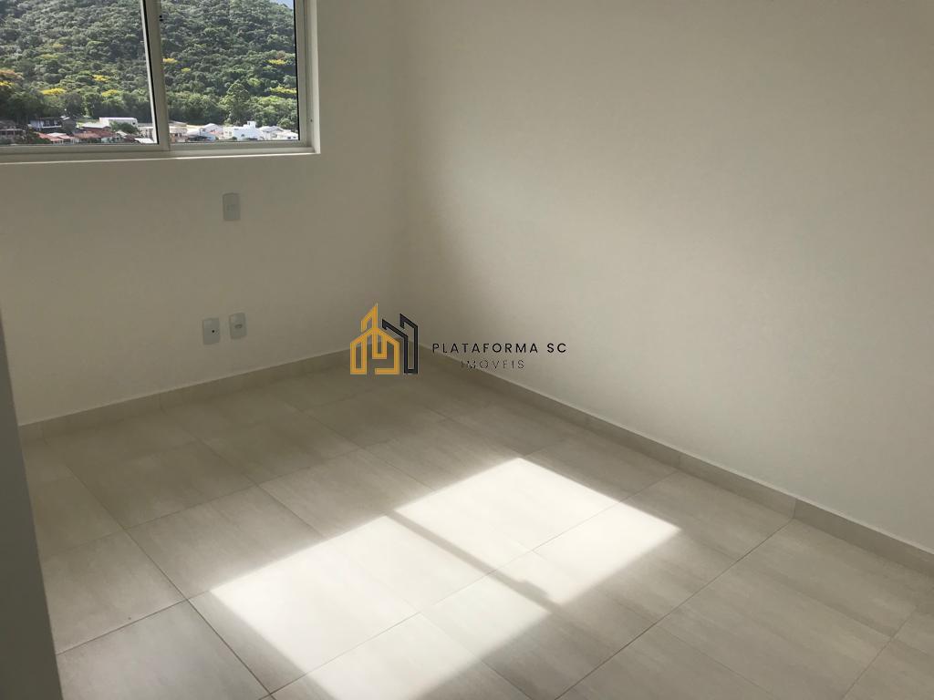 Apartamento à venda com 2 quartos, 70m² - Foto 12