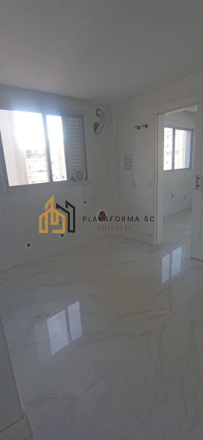 Apartamento à venda com 4 quartos, 254m² - Foto 4