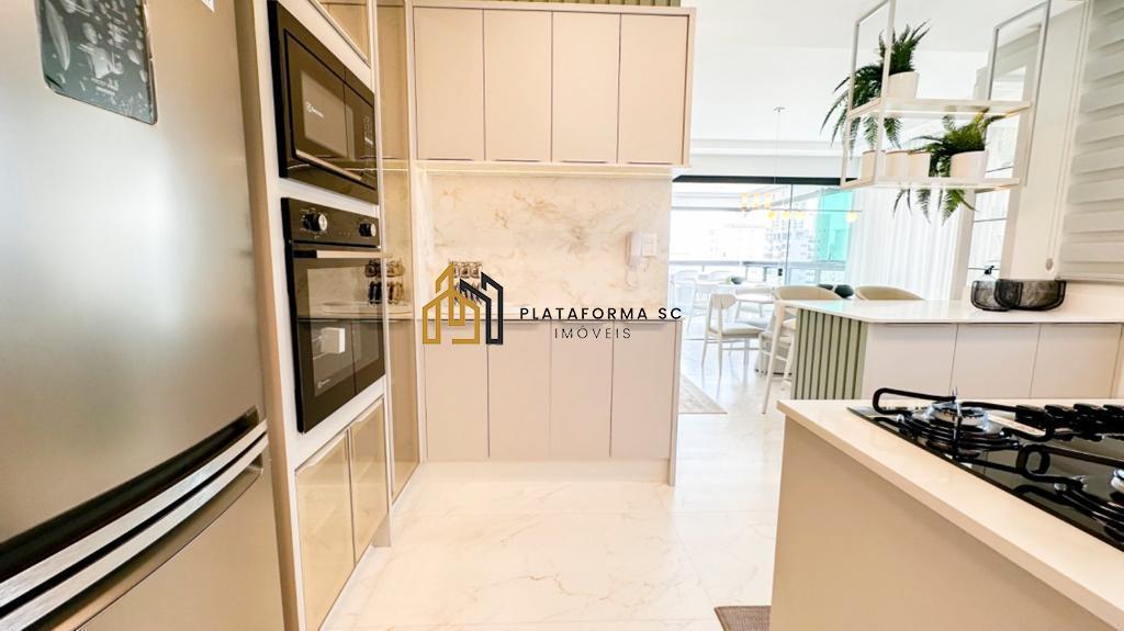 Apartamento à venda com 3 quartos, 130m² - Foto 19