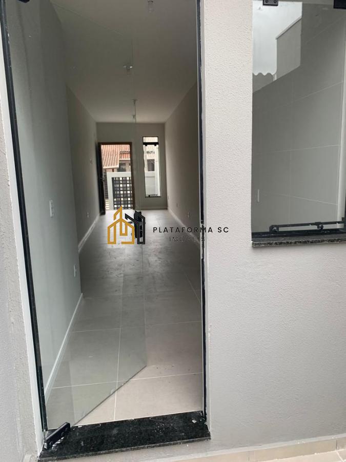 Casa à venda com 2 quartos, 59m² - Foto 12