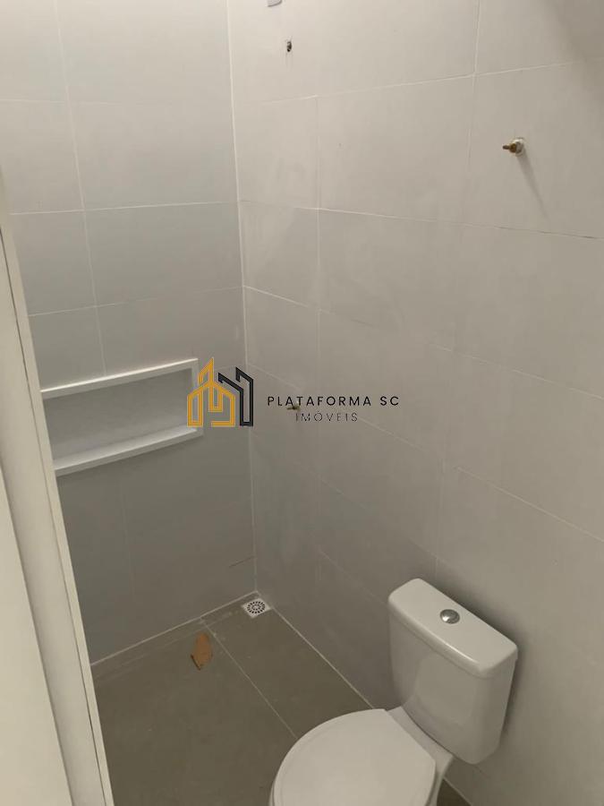 Casa à venda com 2 quartos, 59m² - Foto 13