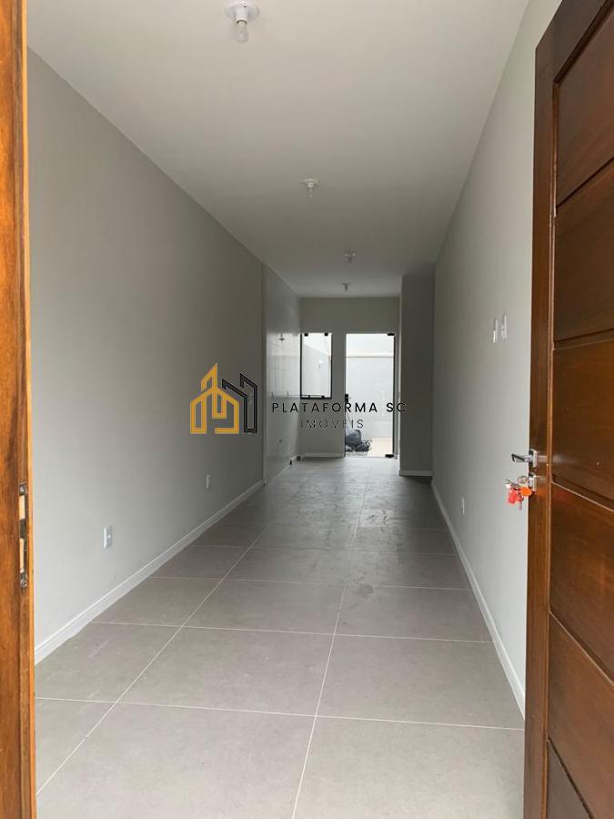 Casa à venda com 2 quartos, 59m² - Foto 23