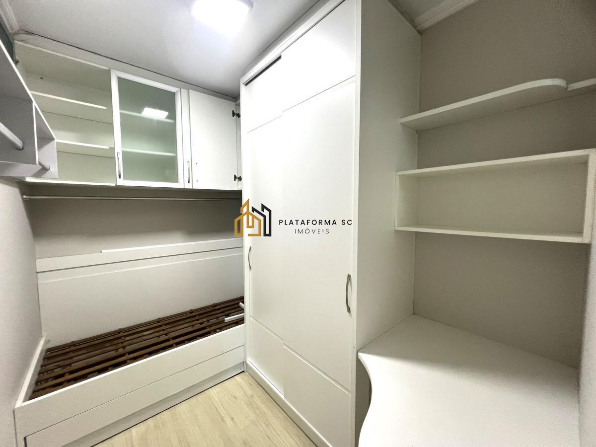 Apartamento à venda com 3 quartos, 220m² - Foto 47