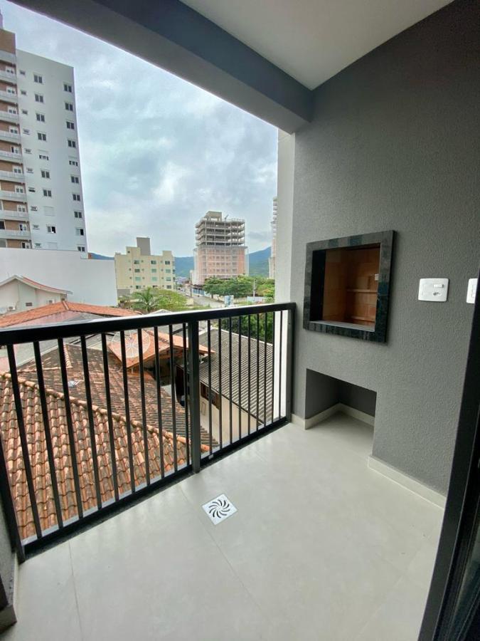 Apartamento à venda com 2 quartos, 63m² - Foto 2