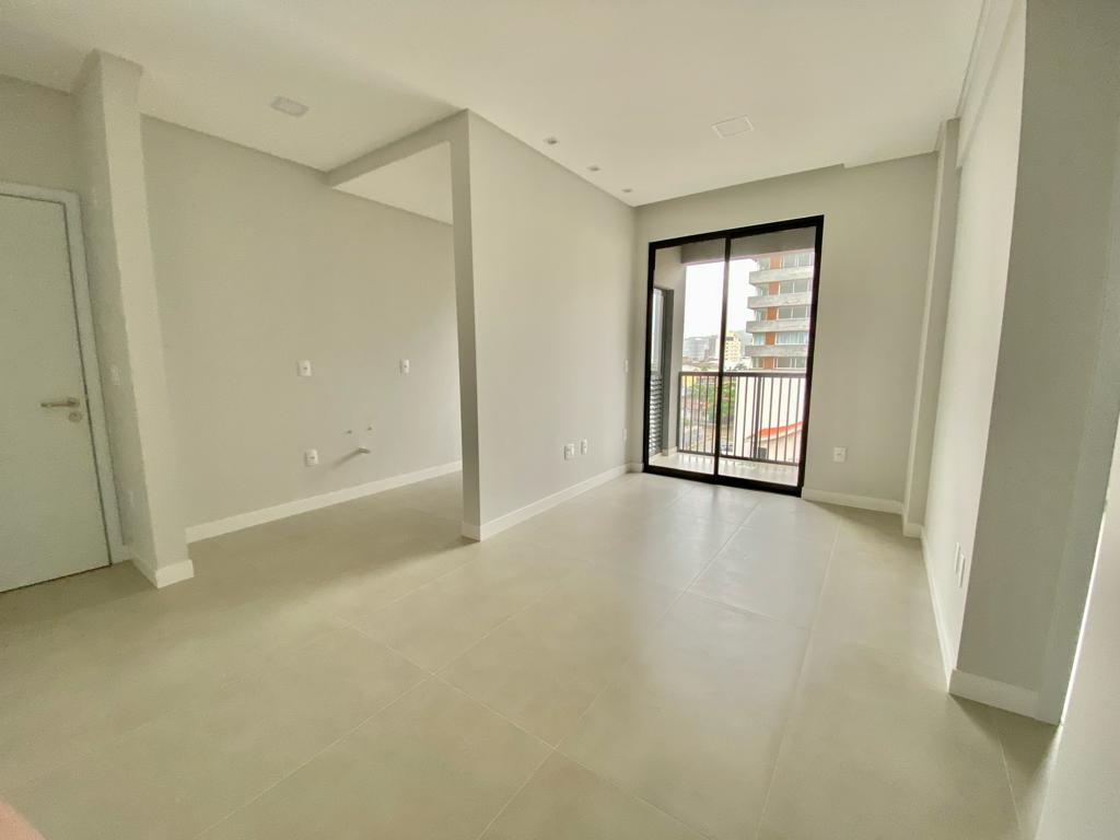 Apartamento à venda com 2 quartos, 63m² - Foto 12