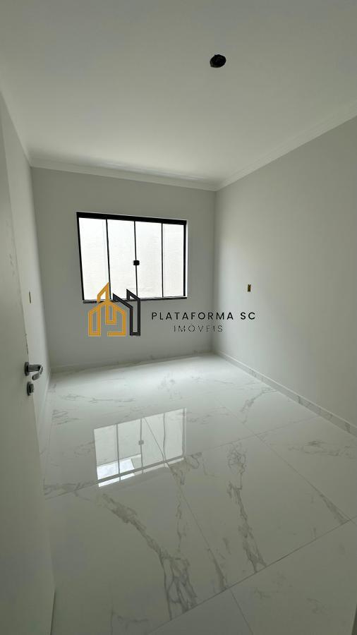 Casa à venda com 3 quartos, 88m² - Foto 10