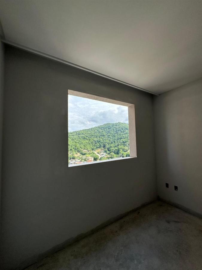 Apartamento à venda com 2 quartos, 69m² - Foto 33