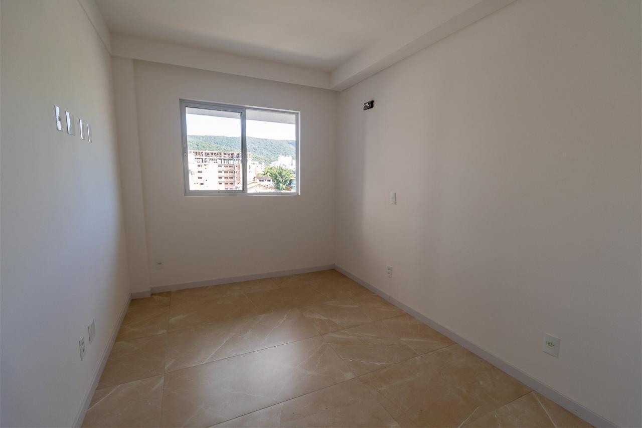 Apartamento à venda com 2 quartos, 78m² - Foto 1