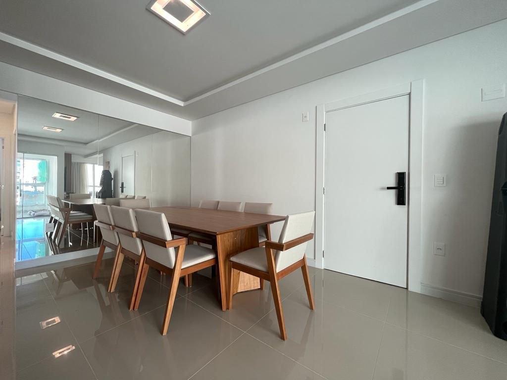 Apartamento à venda com 4 quartos, 146m² - Foto 15