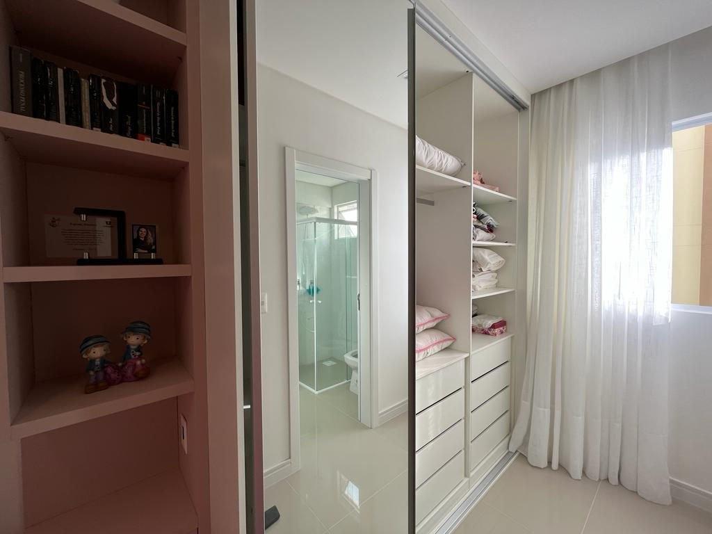 Apartamento à venda com 4 quartos, 146m² - Foto 26