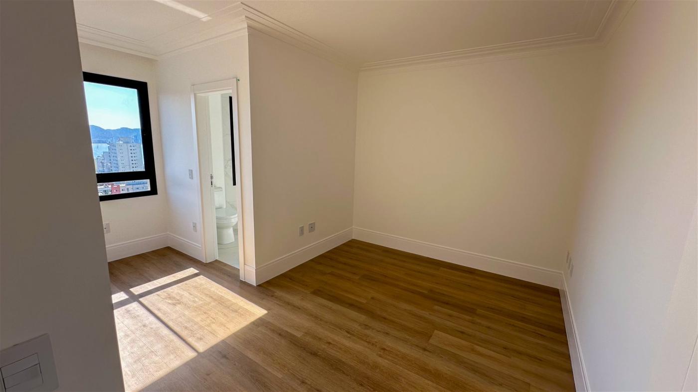 Apartamento à venda com 4 quartos, 180m² - Foto 28