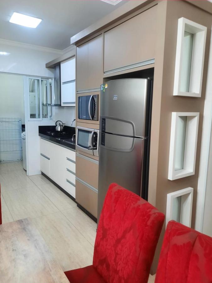 Apartamento à venda com 2 quartos, 76m² - Foto 2