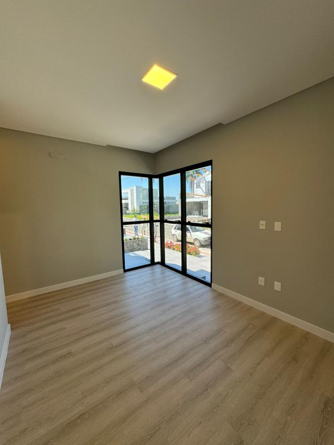 Apartamento à venda com 2 quartos, 77m² - Foto 2