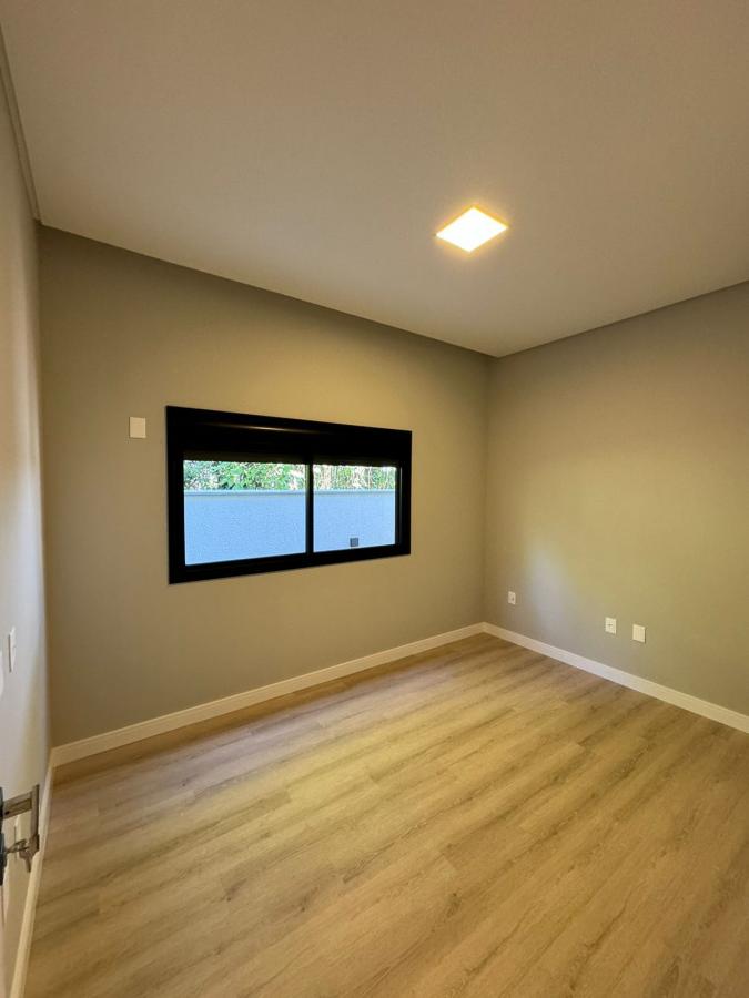 Apartamento à venda com 2 quartos, 77m² - Foto 5