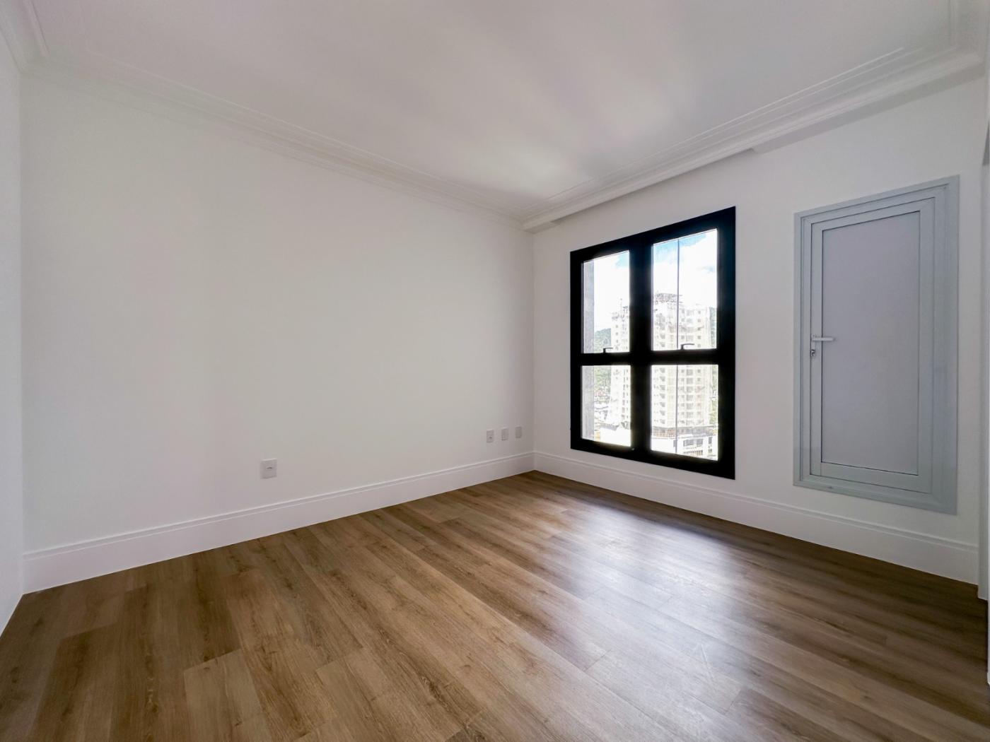 Apartamento à venda com 4 quartos, 208m² - Foto 29