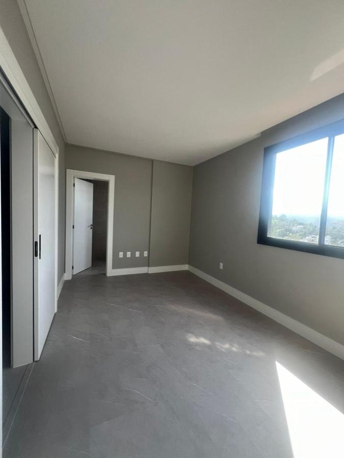 Apartamento à venda com 4 quartos, 197m² - Foto 8