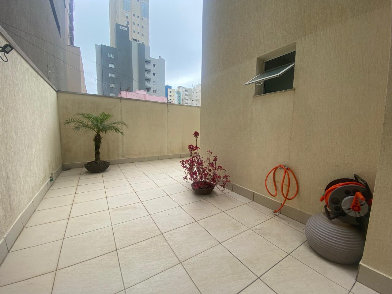 Apartamento à venda com 3 quartos, 240m² - Foto 20