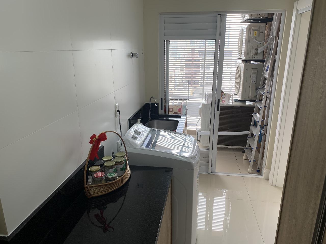 Apartamento à venda com 3 quartos, 185m² - Foto 15